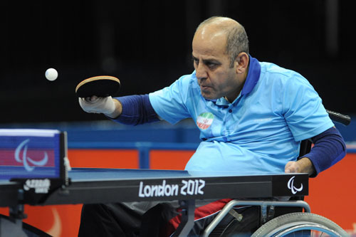 
تصاویری از حسن جانفشان ورزشکار پینک پنگ باز ایرانی حاضر در بازیهای پارالمپیک لندن
