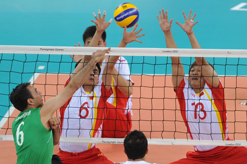 
پیروزی تیم والیبال نشسته ایران مقابل چین در چهاردهمین دوره بازیهای پارالمپیک لندن 
